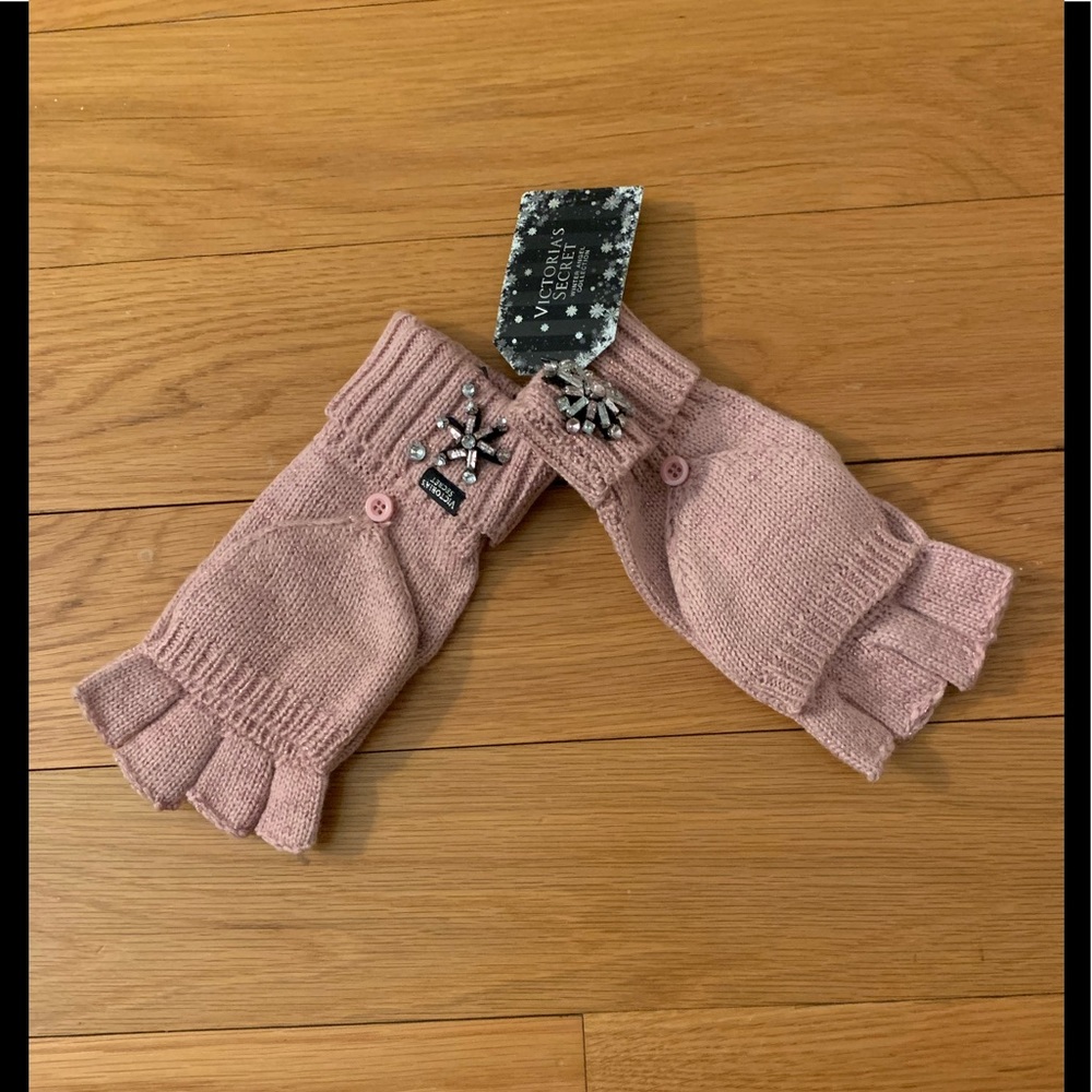 VS Rose Gloves One Size